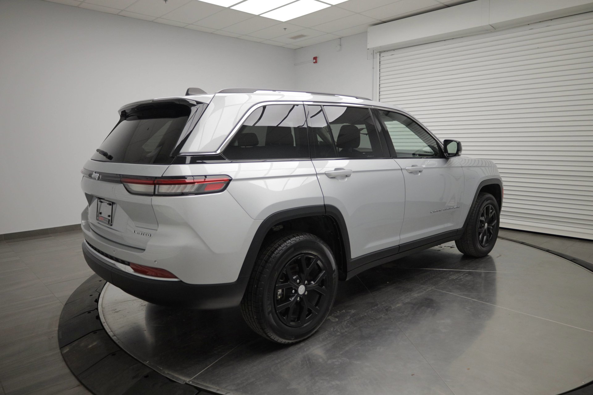 Used 2023 Jeep Grand Cherokee