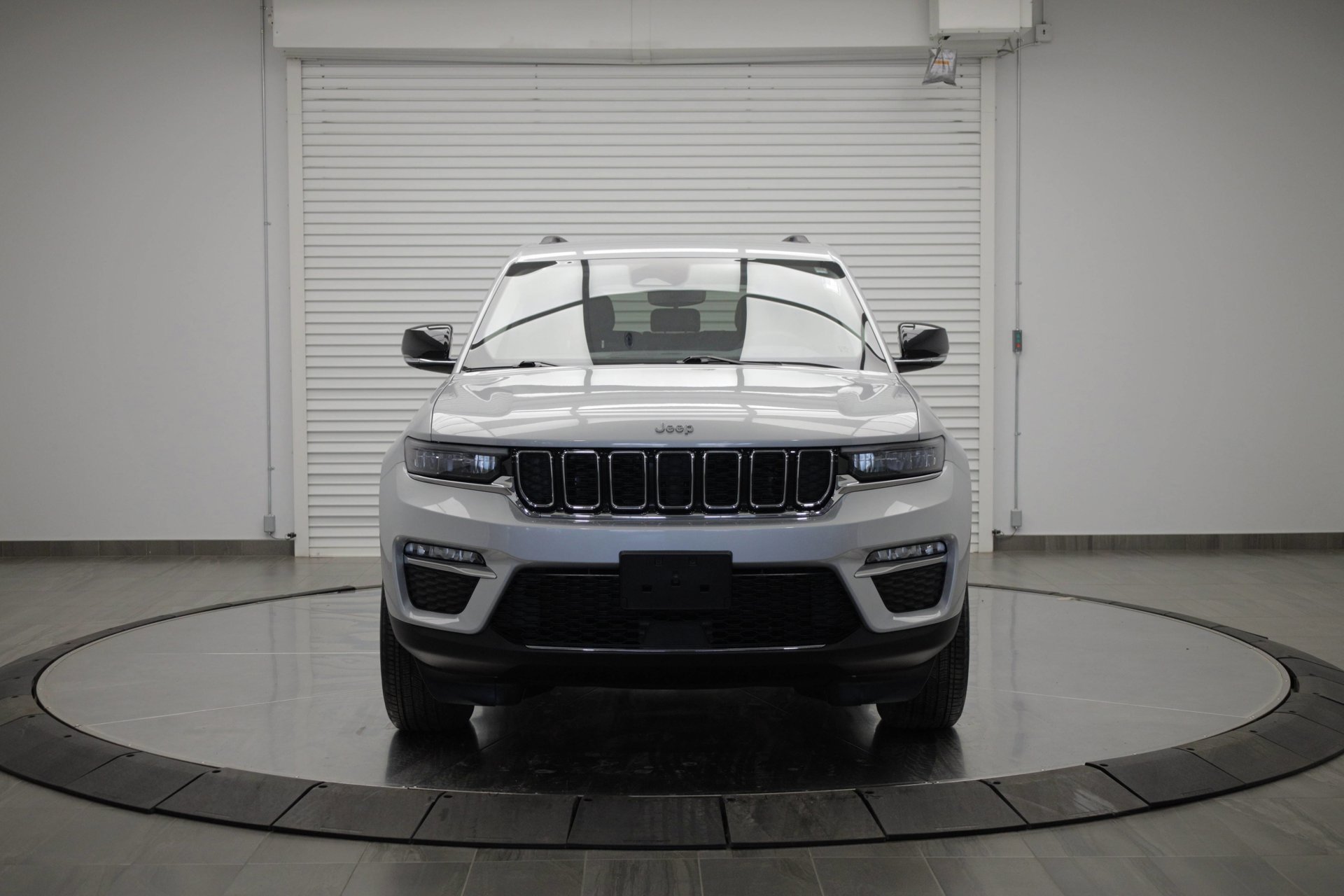 Used 2023 Jeep Grand Cherokee