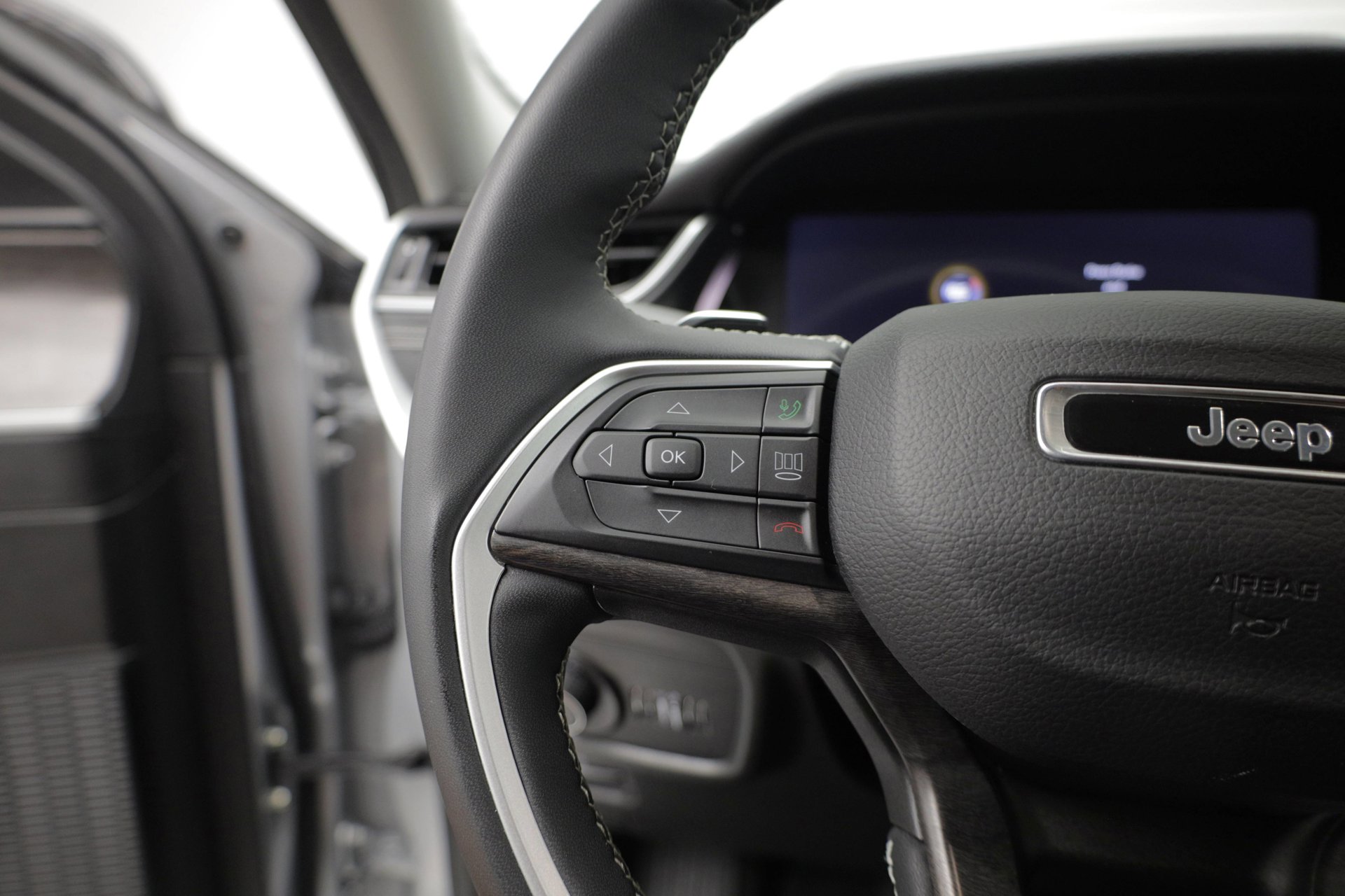 Used 2023 Jeep Grand Cherokee