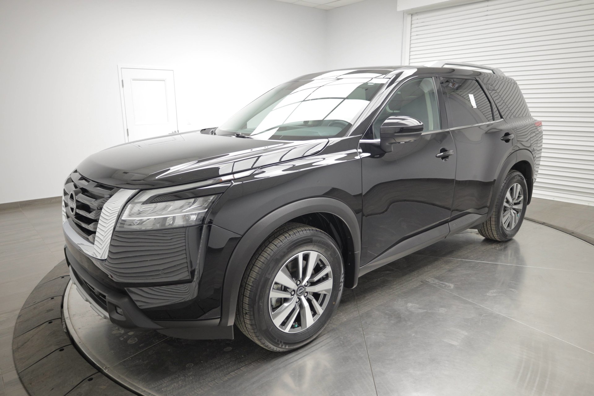 Used 2023 Nissan Pathfinder