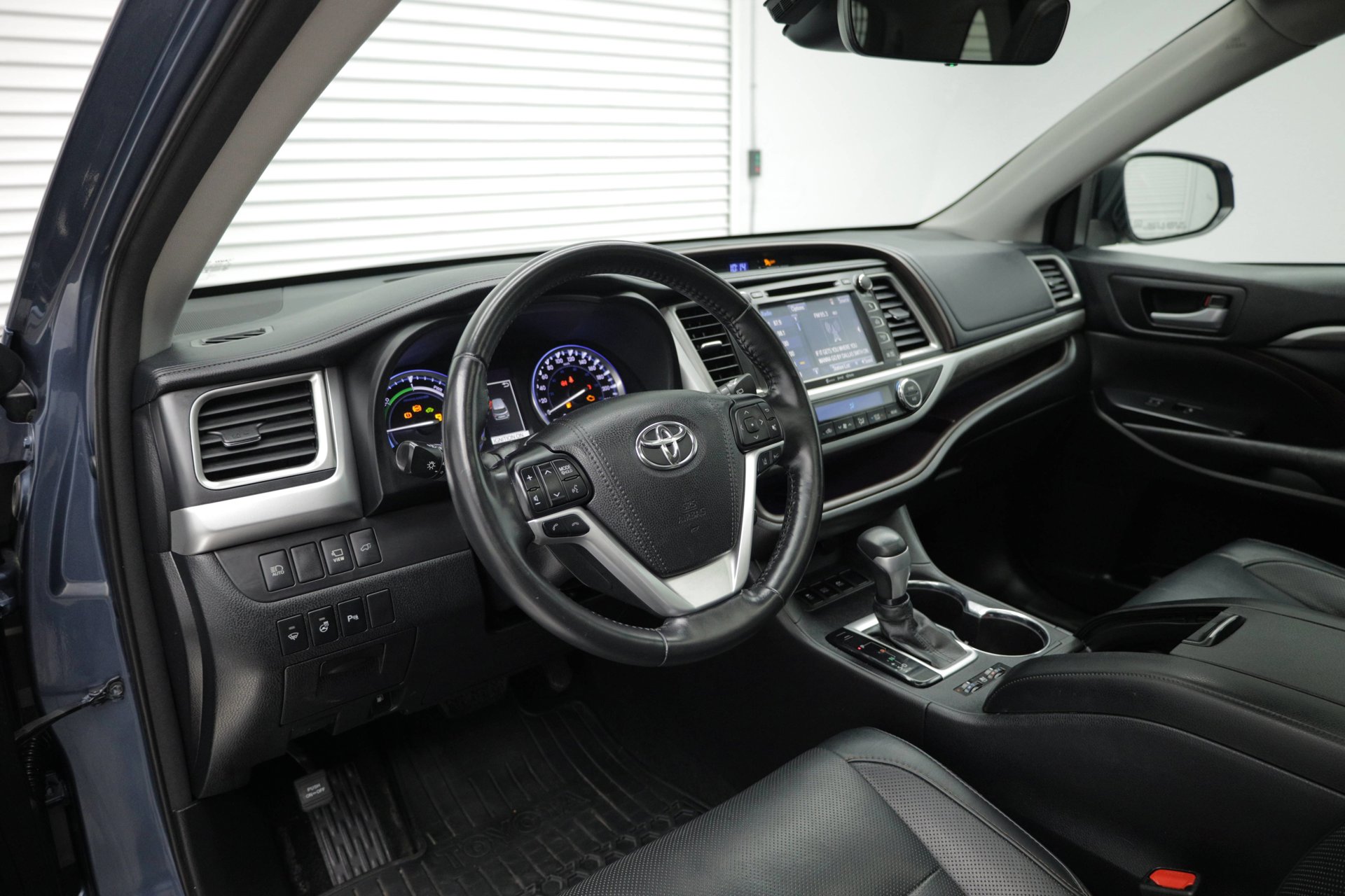 Used 2017 Toyota Highlander Hybrid