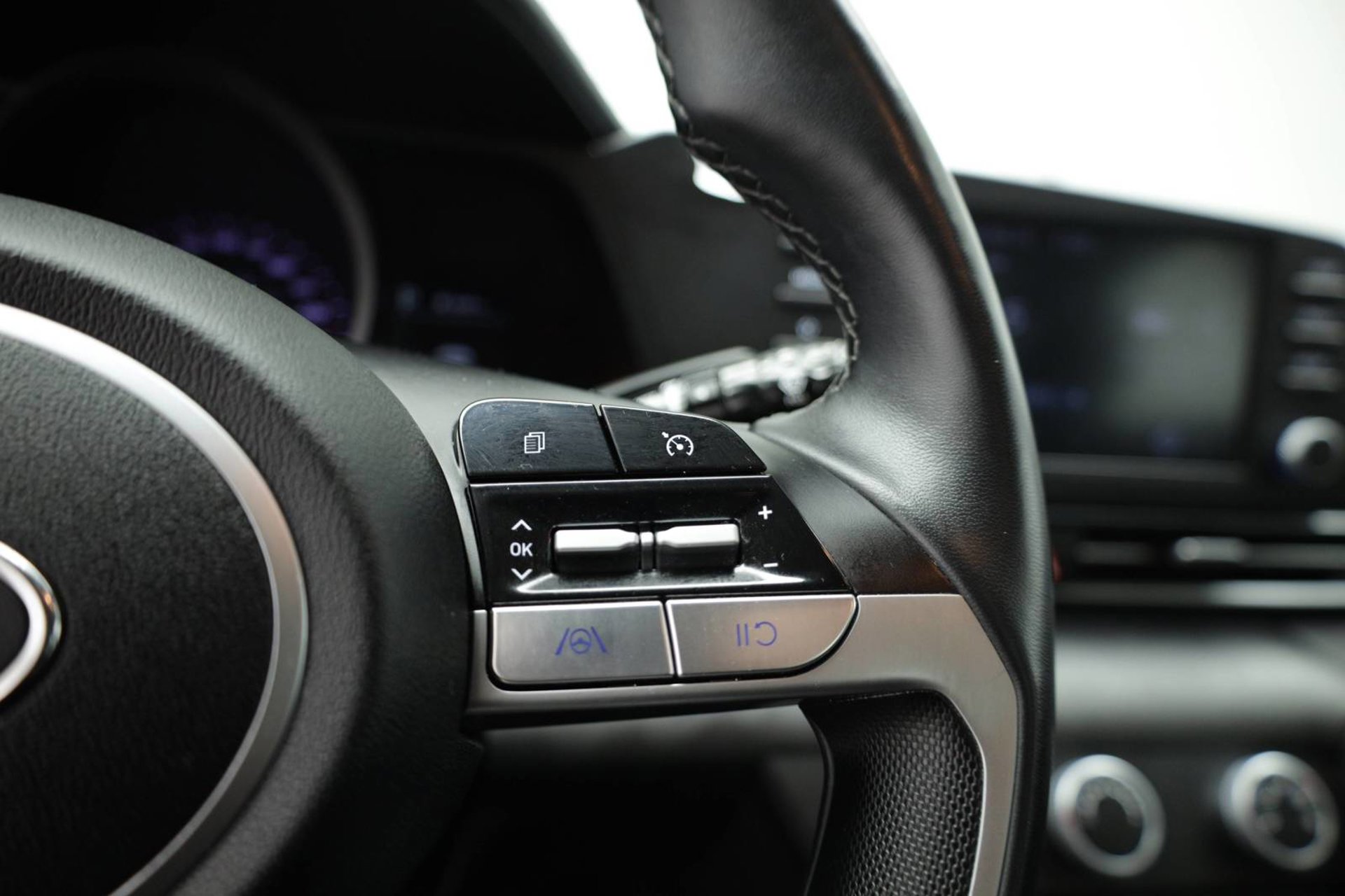 Used 2023 Hyundai Elantra