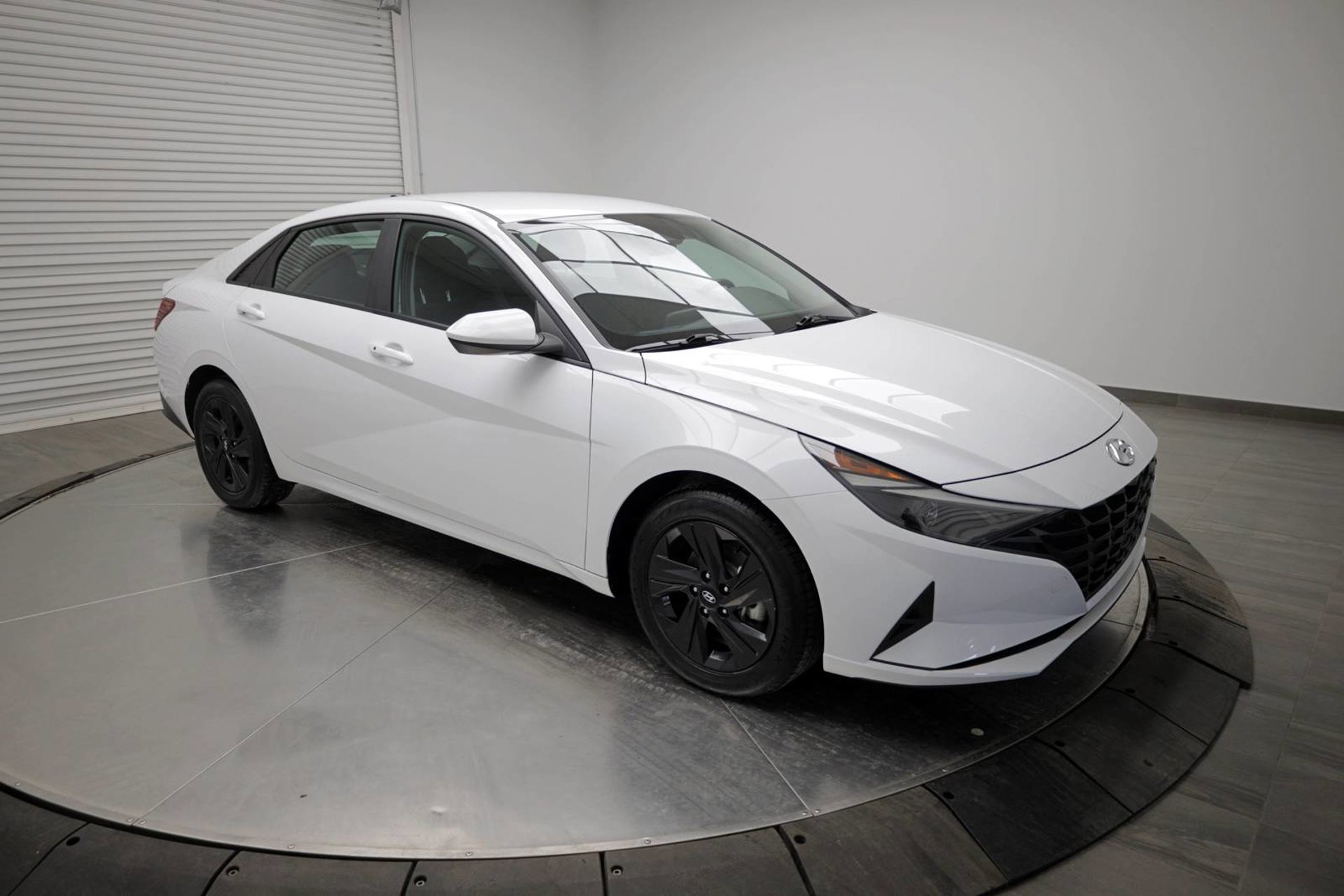 Used 2023 Hyundai Elantra