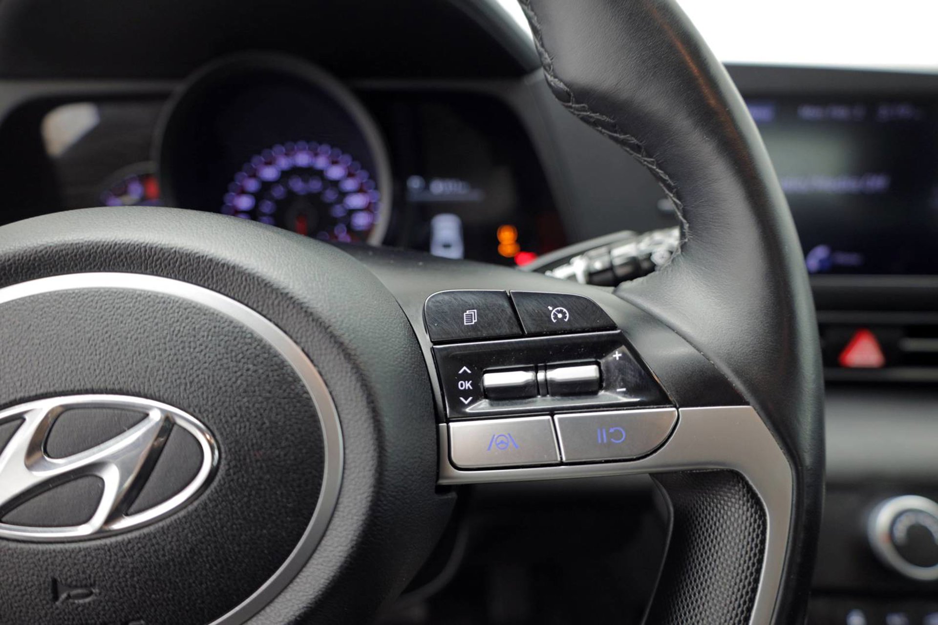 Used 2023 Hyundai Elantra