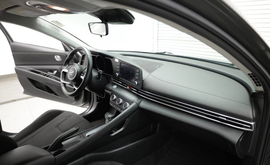 Used 2023 Hyundai Elantra