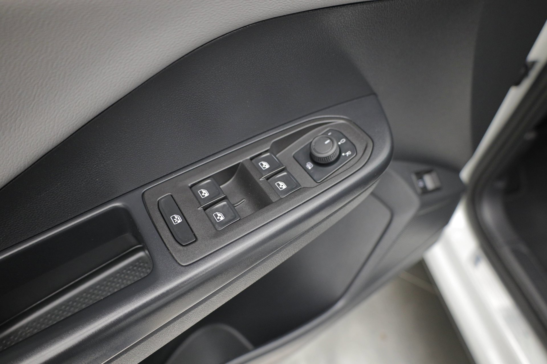 Used 2024 Volkswagen Taos