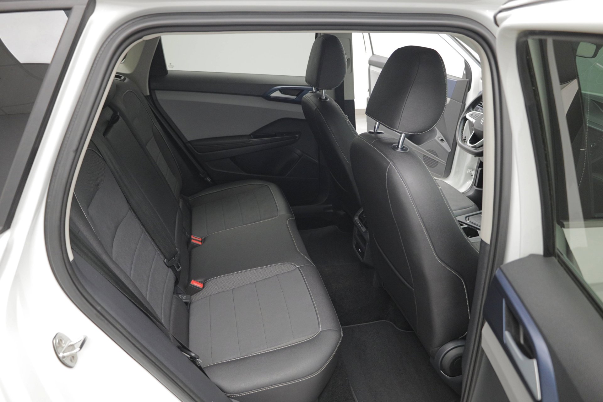 Used 2024 Volkswagen Taos