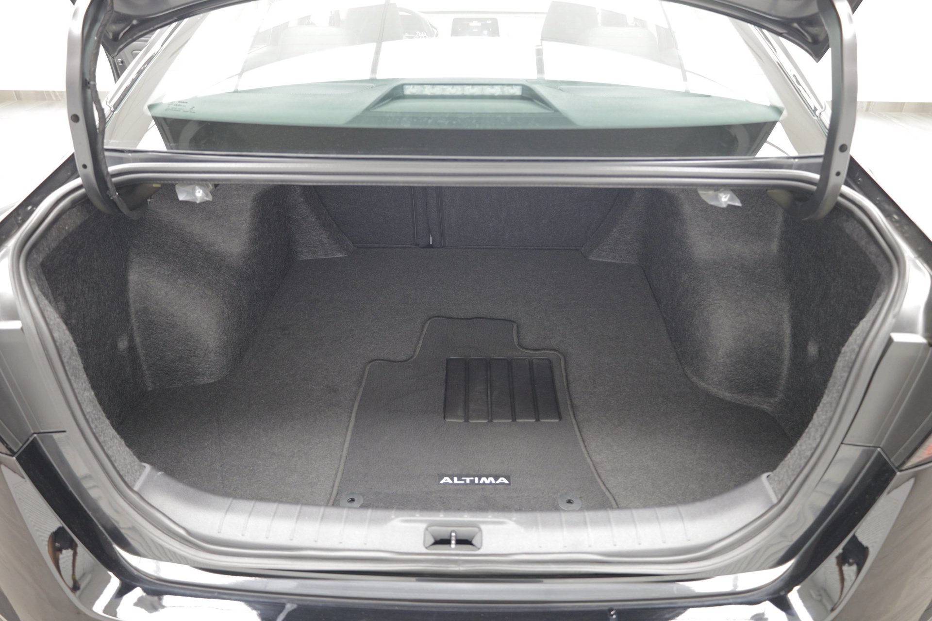 Used 2024 Nissan Altima