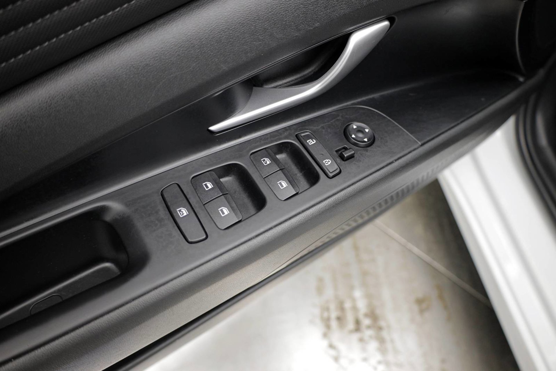 Used 2023 Hyundai Elantra