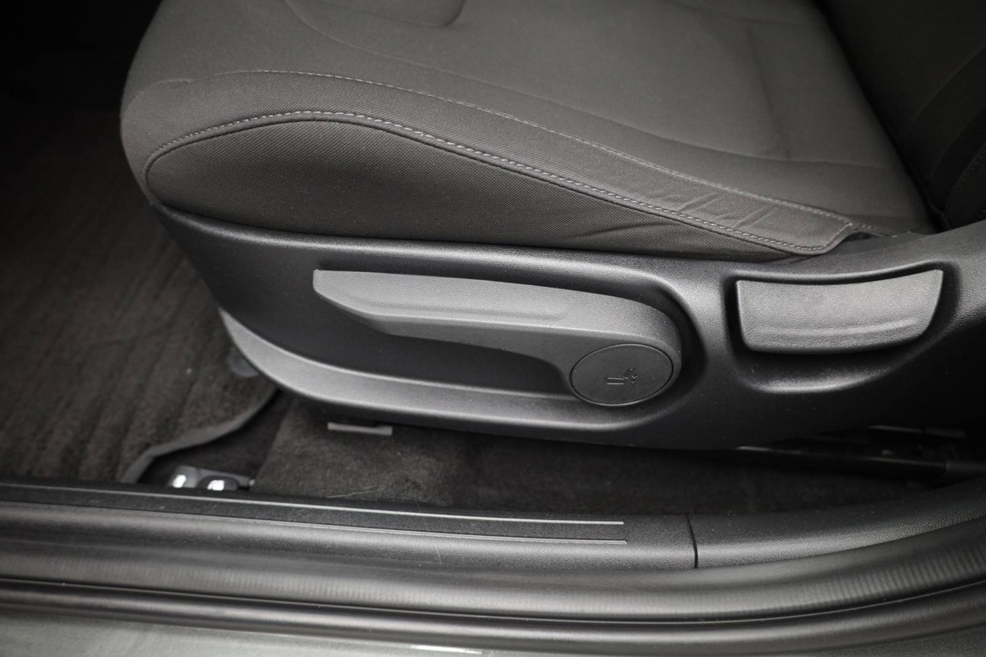 Used 2023 Hyundai Elantra