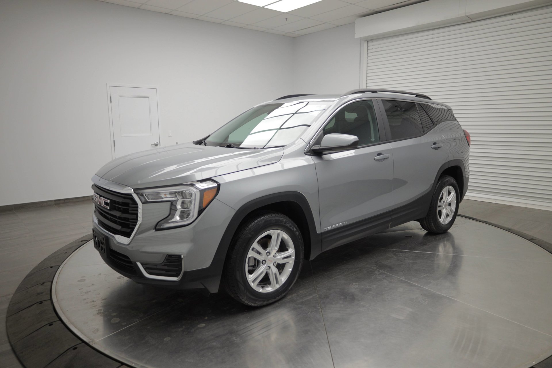 Used 2024 GMC Terrain