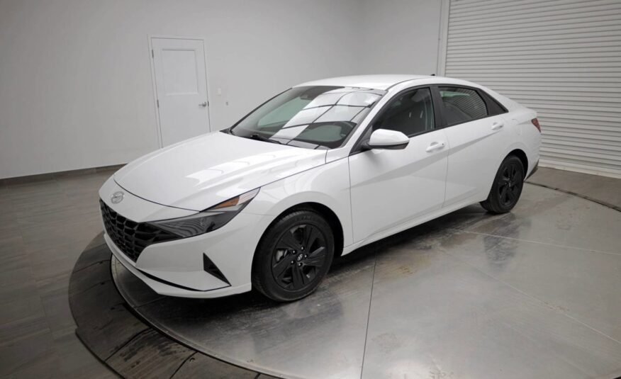 Used 2023 Hyundai Elantra