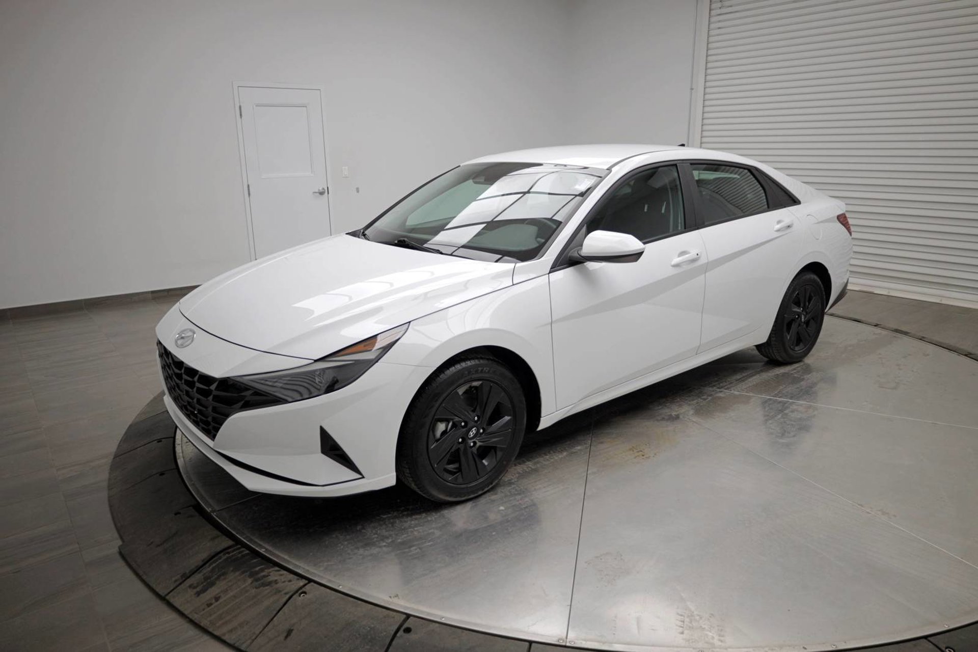 Used 2023 Hyundai Elantra