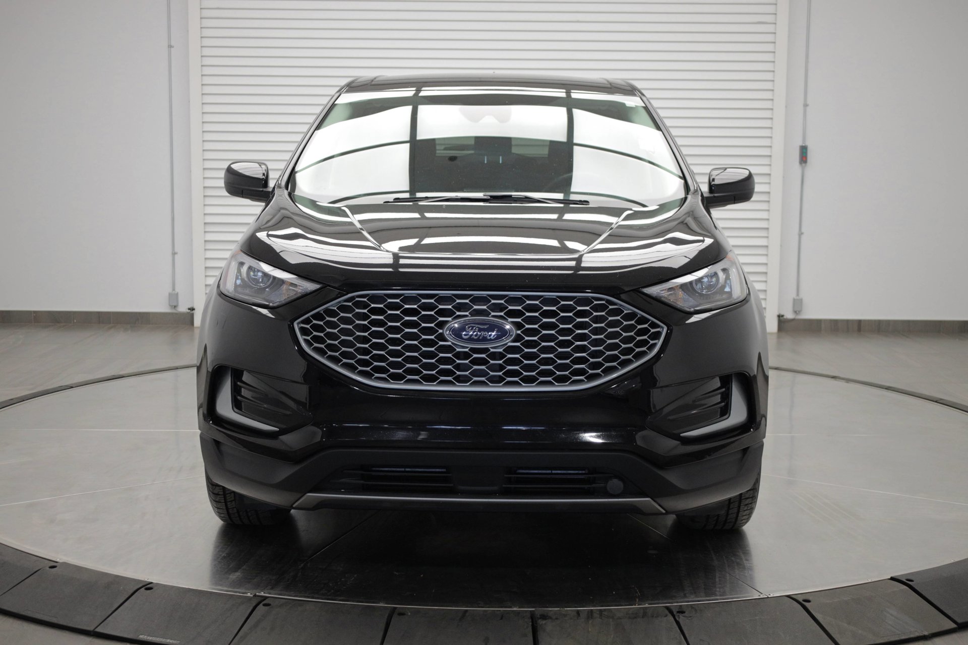 Used 2023 Ford Edge
